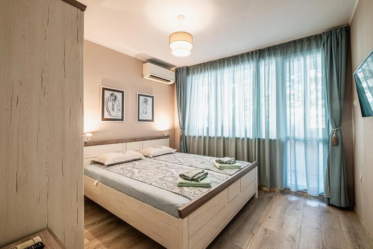 Aquamarine Apartment Varna