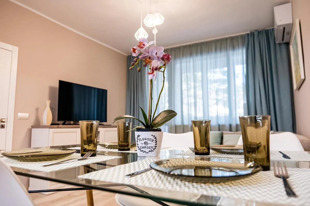 Aquamarine Apartment Varna