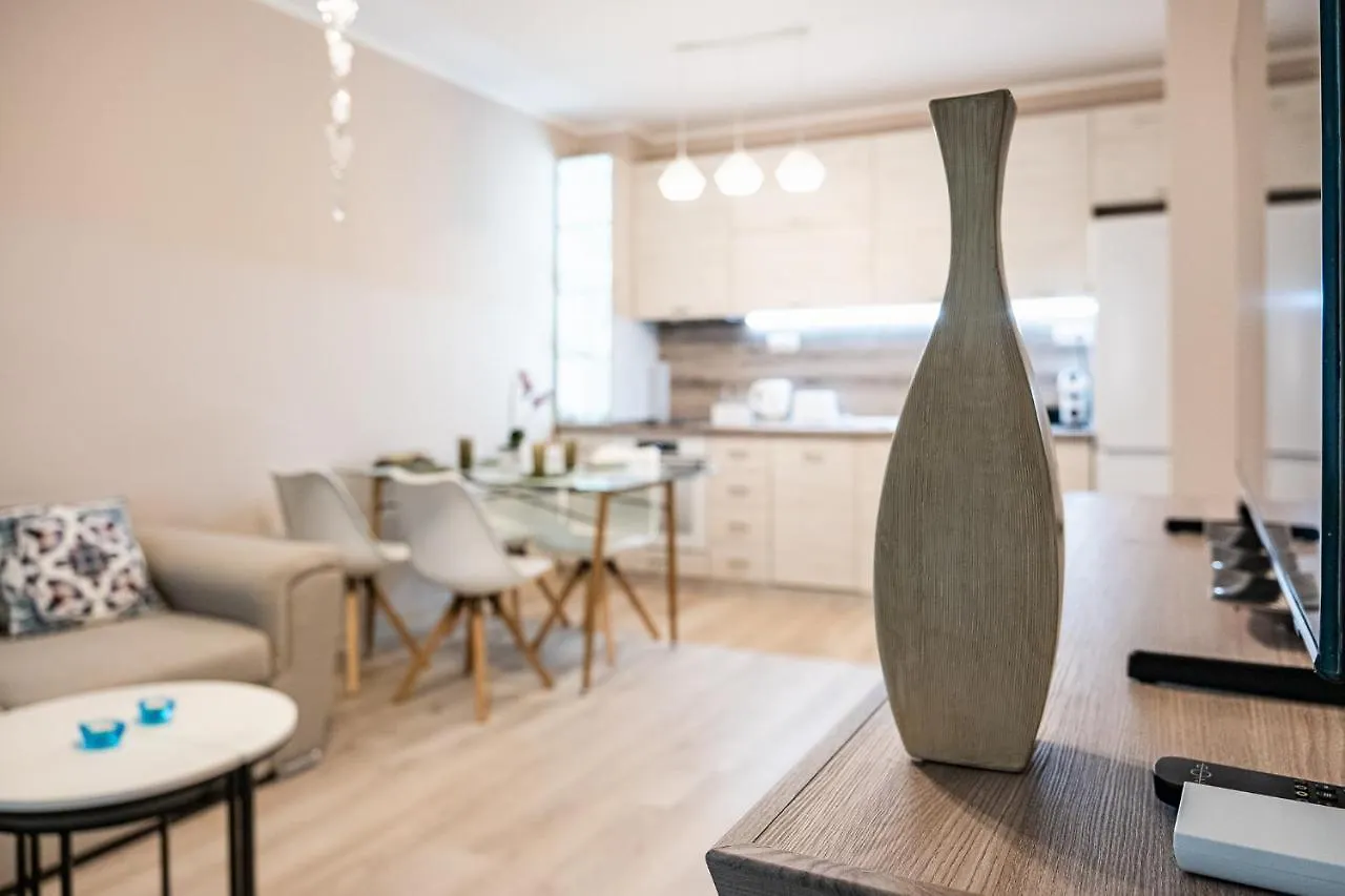 Aquamarine Apartment Varna 0*,